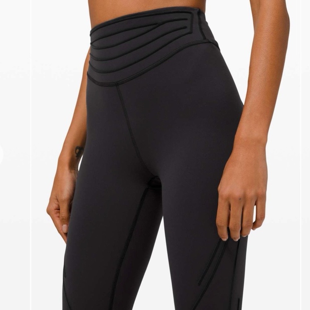 Lululemon Get in Line Super High Rise Tight 28 inch Black Legging Sz 8 - Picture 2 of 15